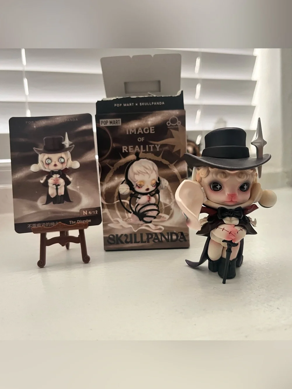 POP MART x SKULLPANDA 'Image of Reality' Figure - The Disguise - Picture 2 of 2